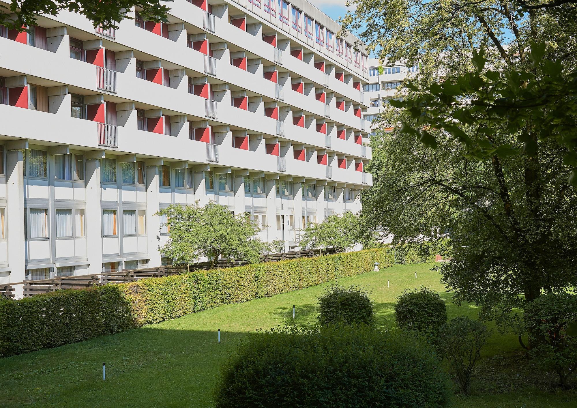 Living Hotel Am Deutschen Museum Мюнхен Екстериор снимка