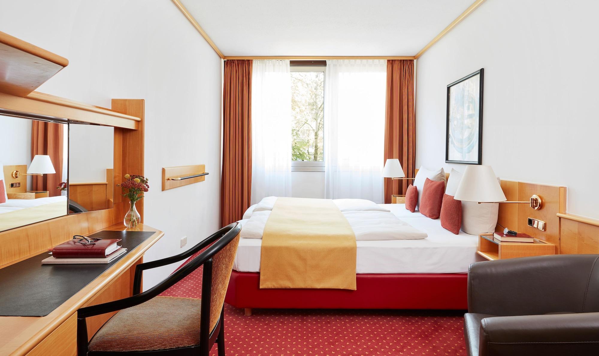 Living Hotel Am Deutschen Museum Мюнхен Екстериор снимка